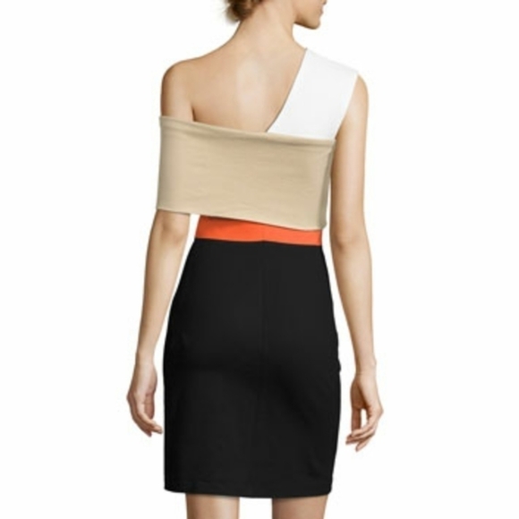 Rosetta Getty One-Shoulder Banded‎ Top - Picture 2 of 13
